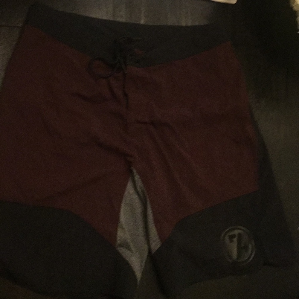 Reebok Crossfit board shorts - durable, stretch